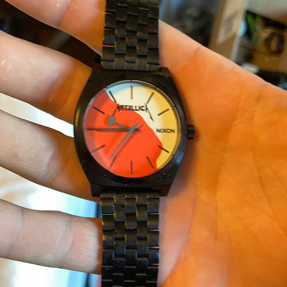 Nice Nixon Metallica watch